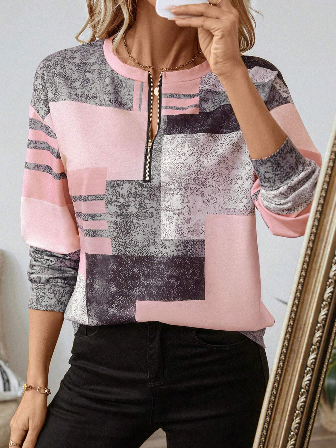 Thekla | Trui met grafische print en ritssluiting