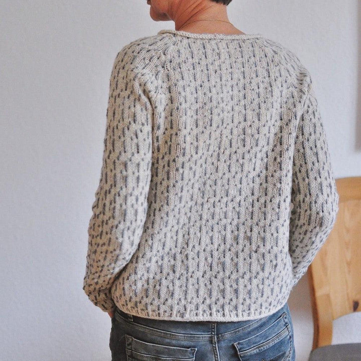 Paulien | Grijze trui met boothals