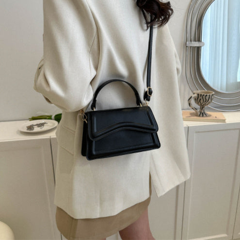 Bloom ™ |  Belvoir mini-tas